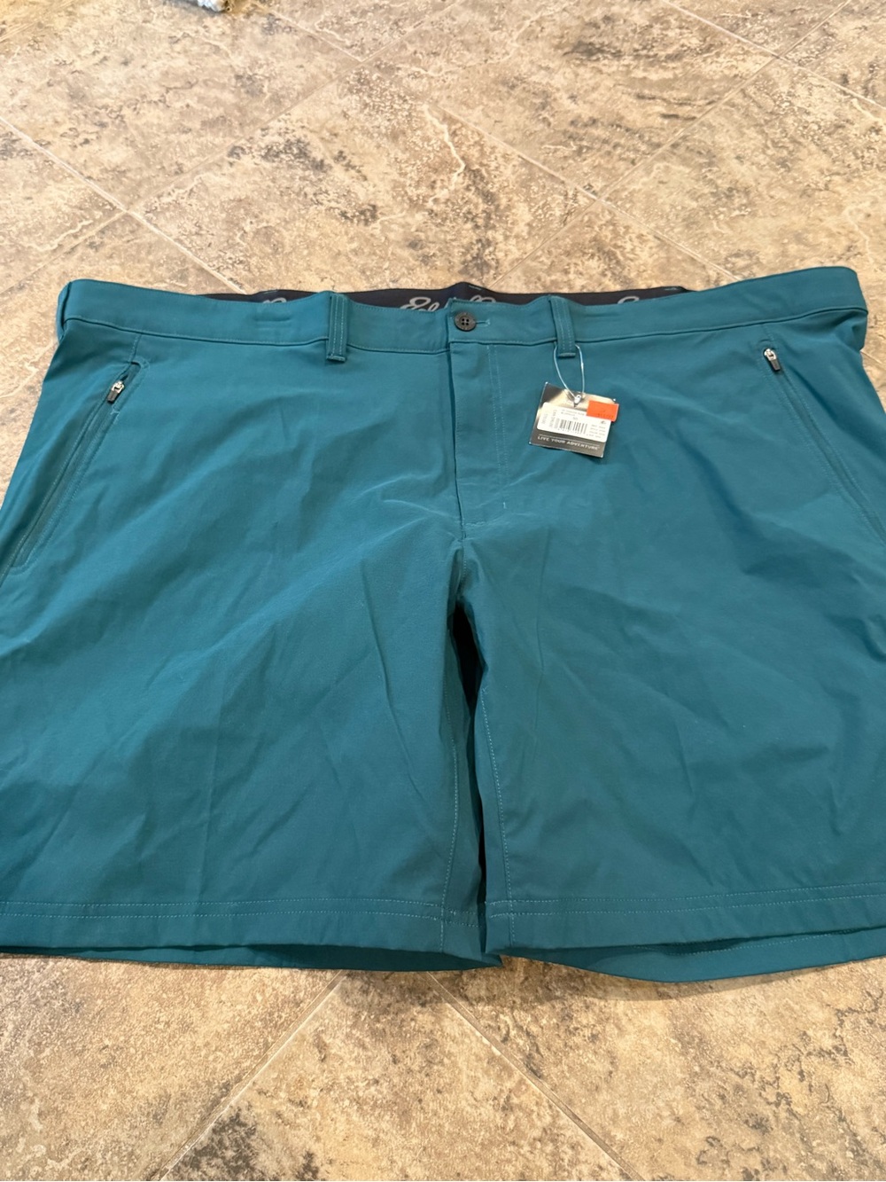 Teal men’s Eddie Bauer tall horizon guide wander shorts